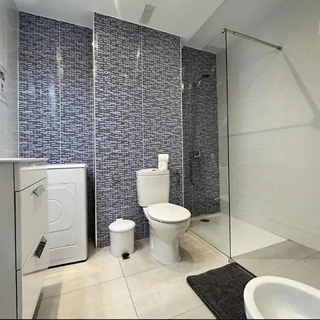 Apartment 2 Bedroom 2 Bathroom *